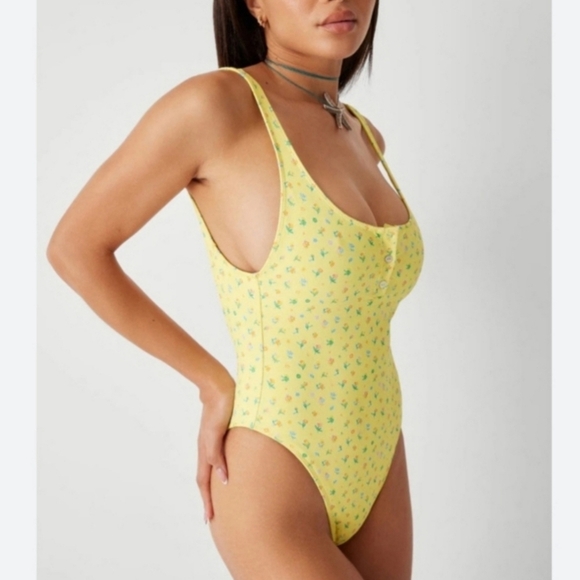 New!Frankie's Bikinis x Pamela Anderson Collab One Piece Swimsuit - Picture 1 of 15